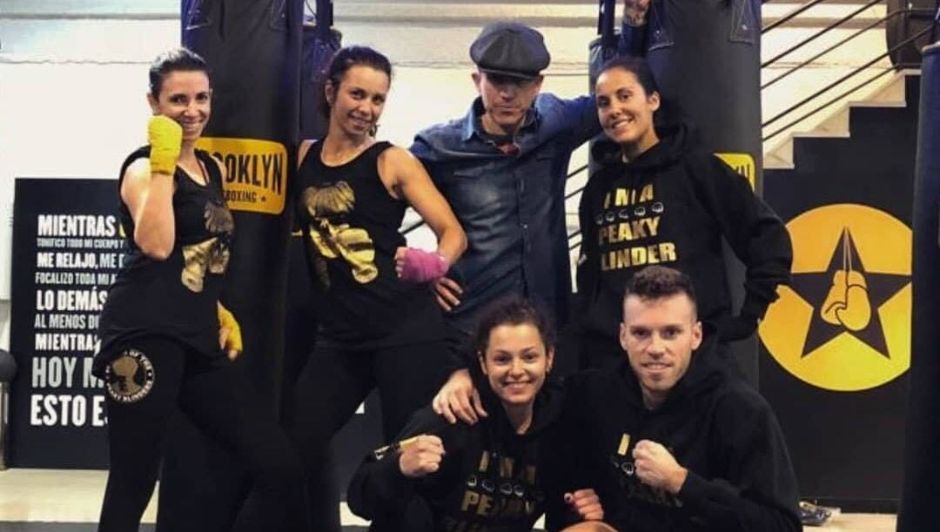 equipo posando en un centro de Brooklyn Fitboxing